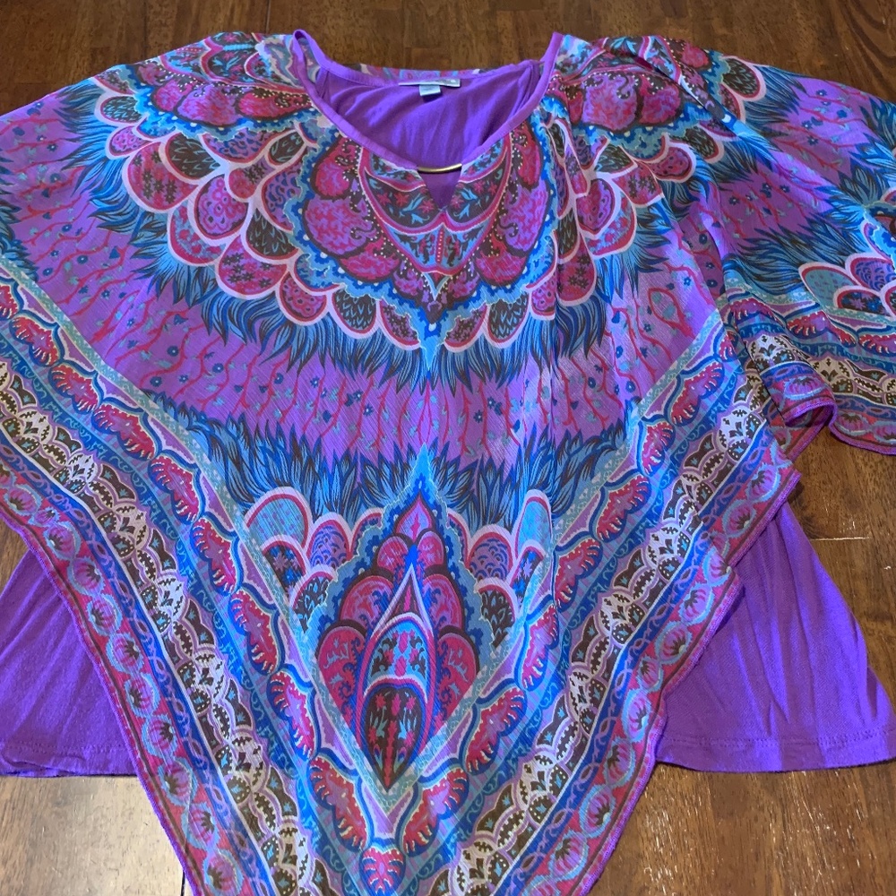 Dressbarn Poncho Top Purple Floral Size 1X